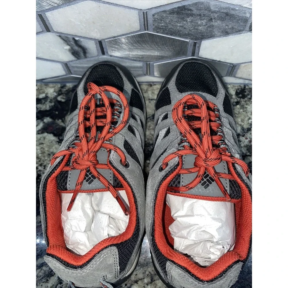 Columbia Youth‎ Redmond Waterproof Hiking Shoe, Black/Flame, sz 5